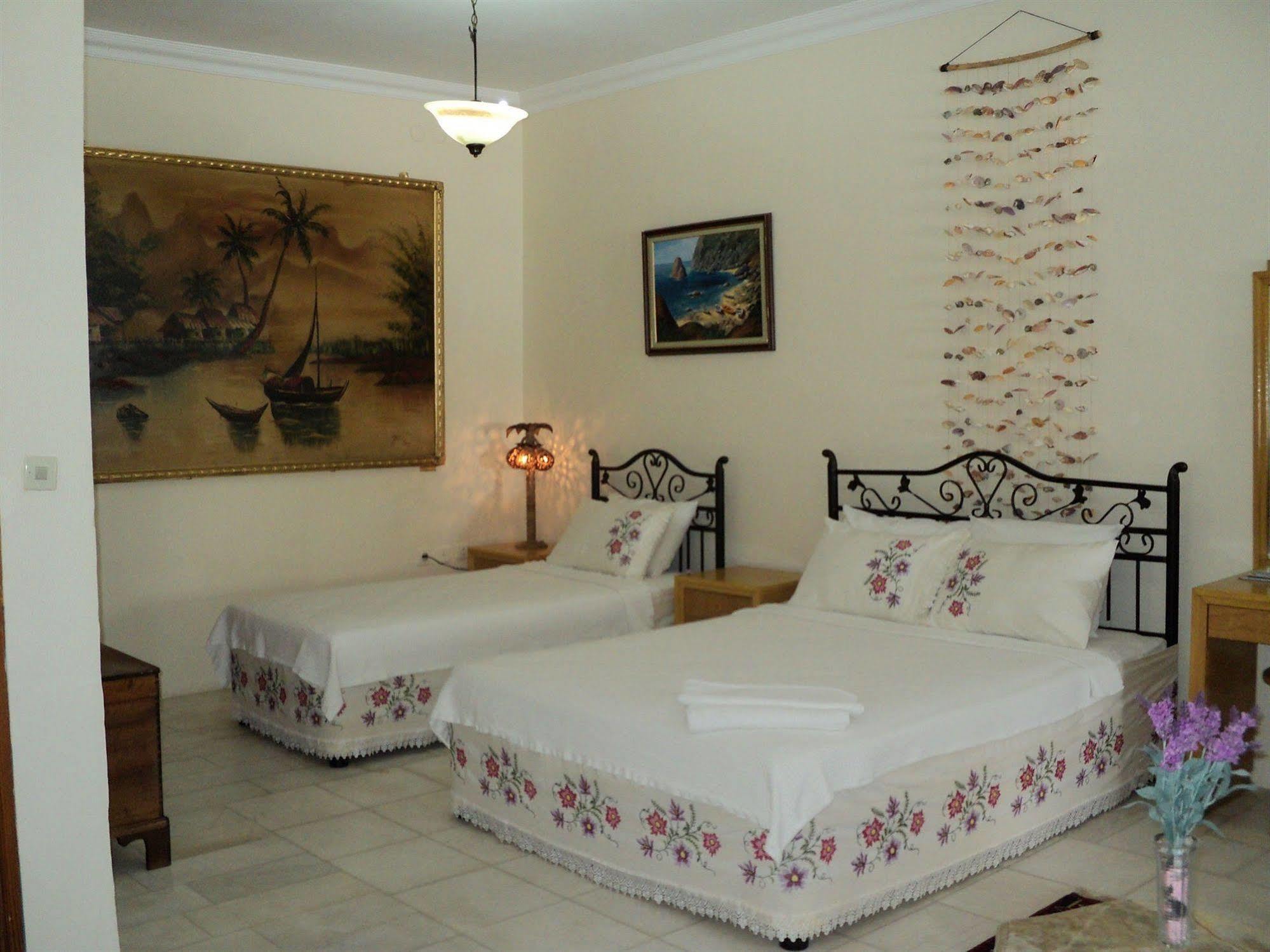 Antik Motel Alaçatı Exterior photo